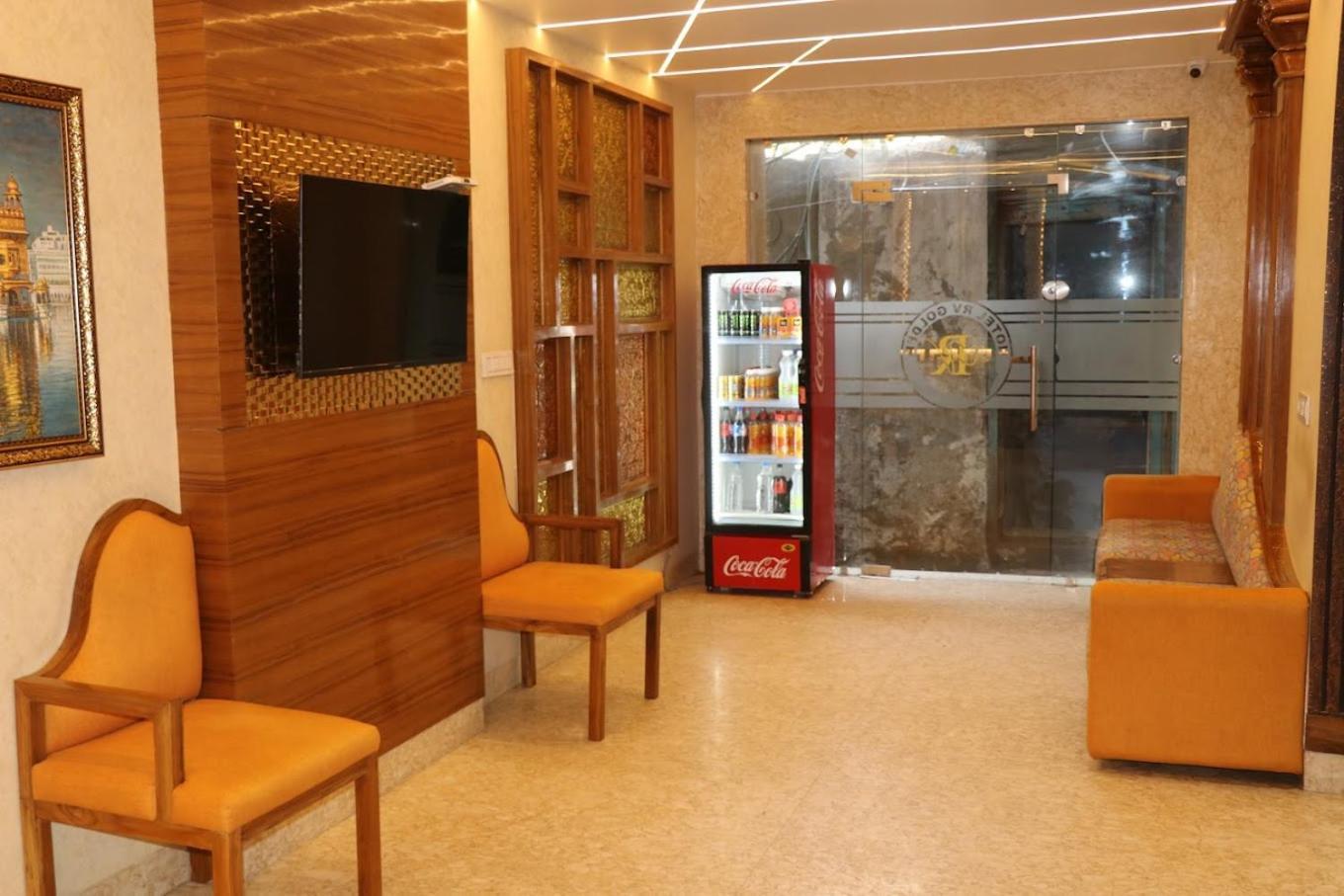 Hotel Rv Golden Amritsar Exterior photo