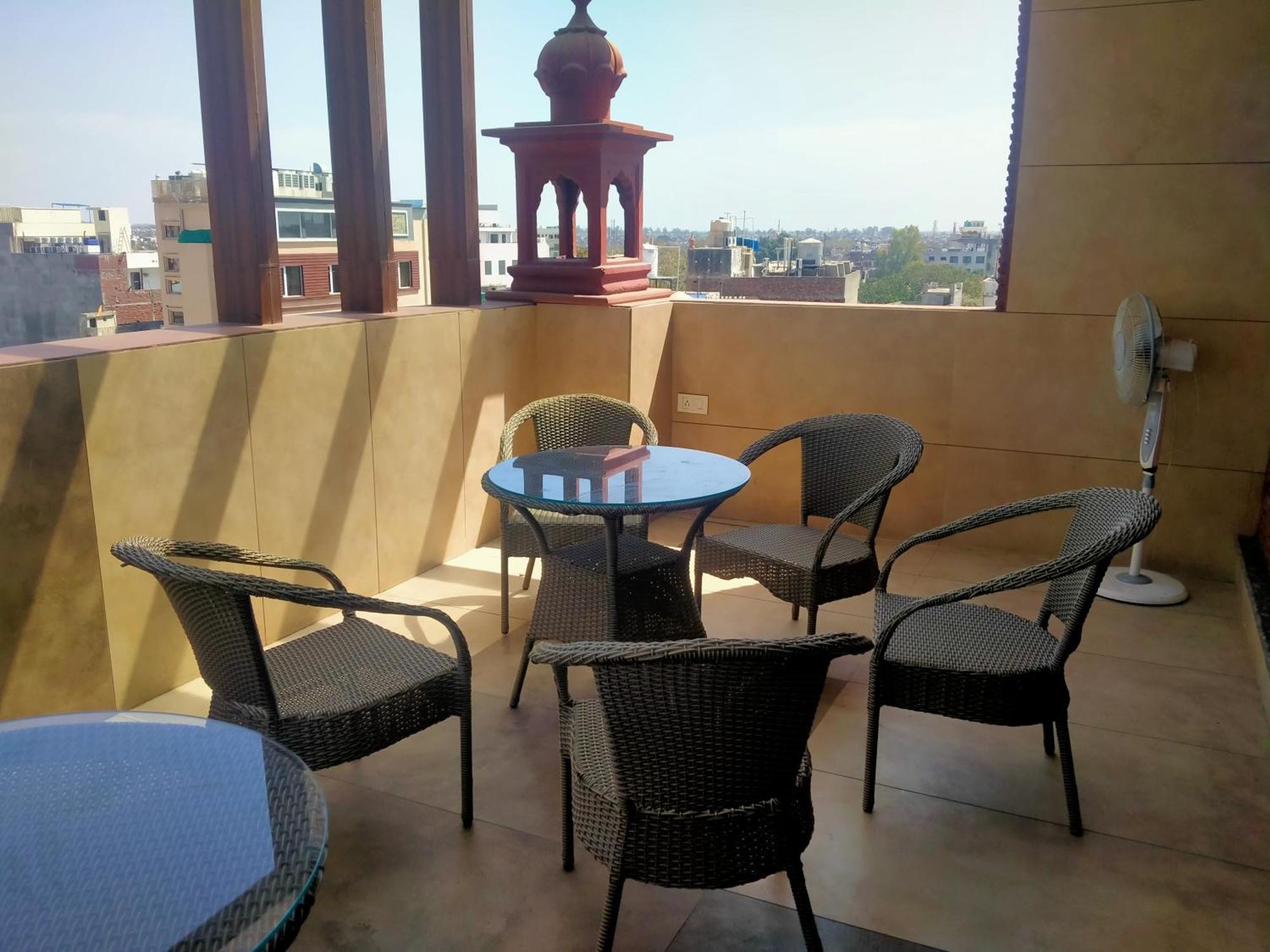 Hotel Rv Golden Amritsar Exterior photo